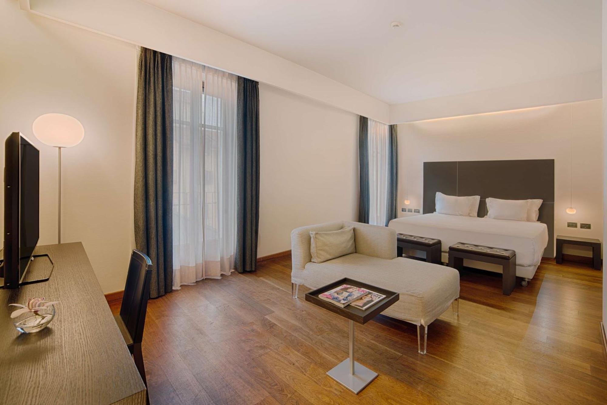 Hotel NH Collection Torino Santo Stefano Esterno foto