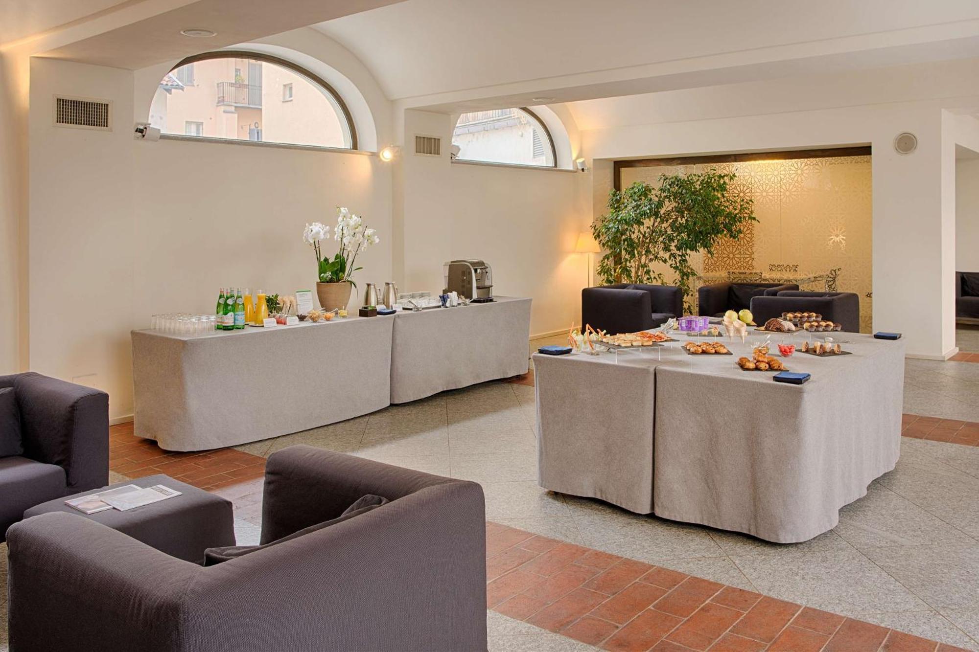 Hotel NH Collection Torino Santo Stefano Esterno foto
