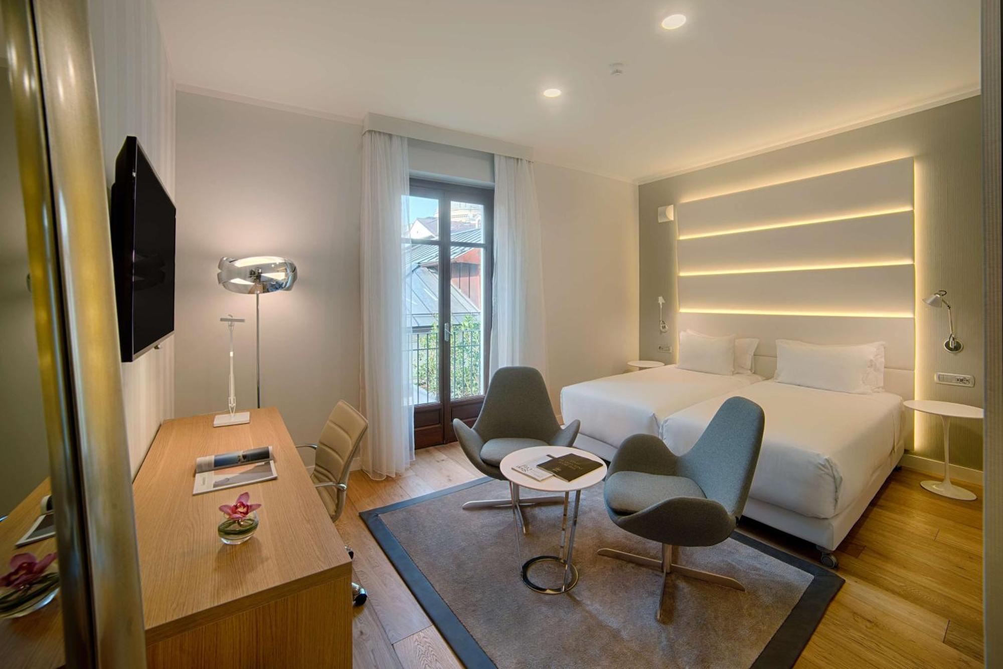 Hotel NH Collection Torino Santo Stefano Esterno foto