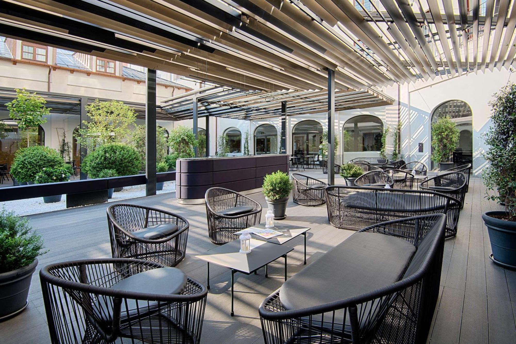 Hotel NH Collection Torino Santo Stefano Esterno foto