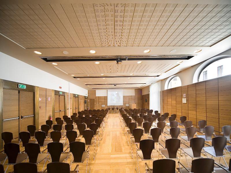 Hotel NH Collection Torino Santo Stefano Esterno foto